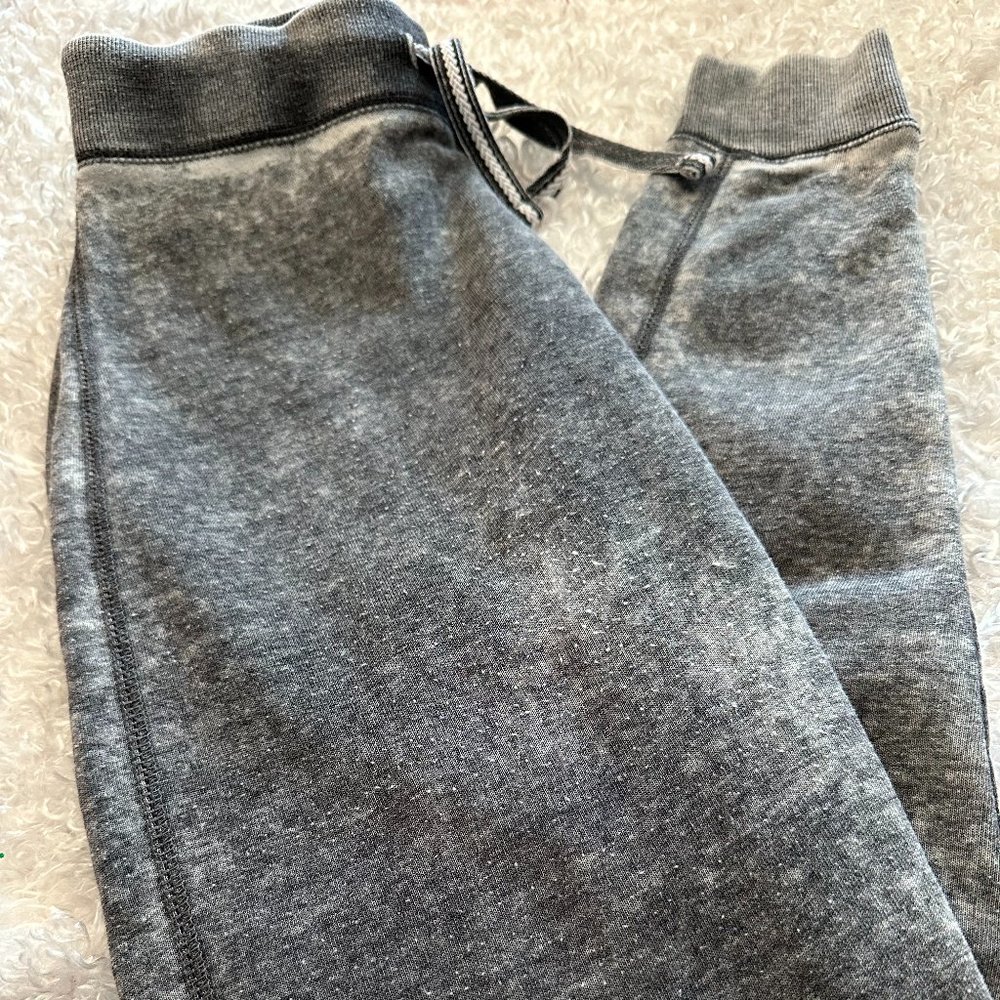 Love Me Gray Sweatpants/Joggers Size Medium
